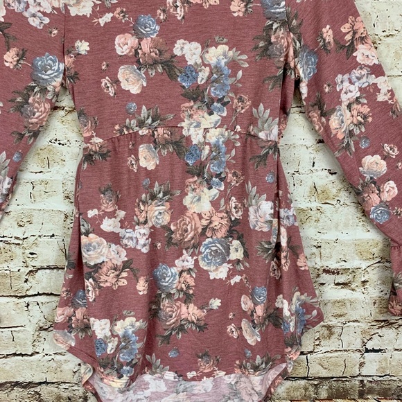 Boho Chic Floral Flowy Stretchy Tunic Top - Picture 3 of 9